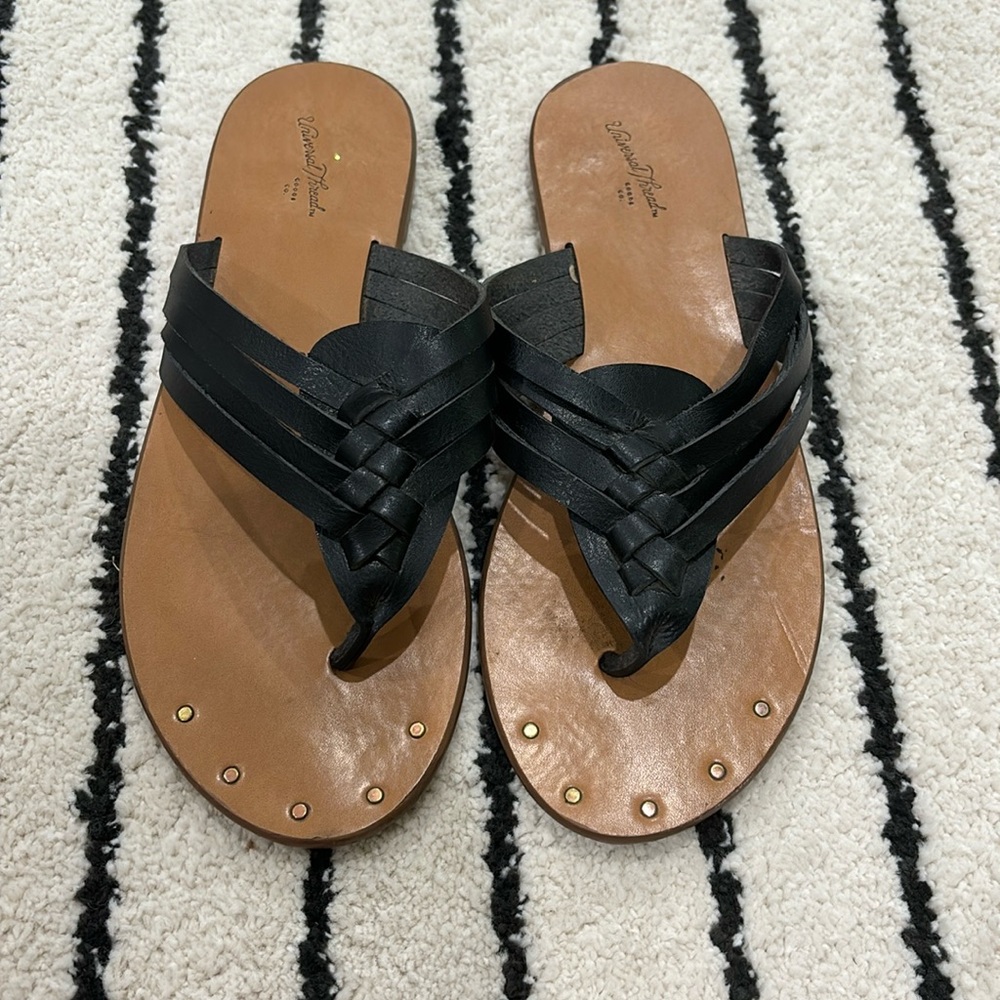 Women’s black sandals